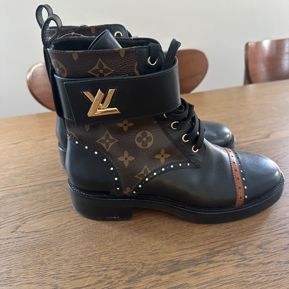 Louis Vuitton Boyish Ranger Boot size 39 women’s - Picture 2 of 6